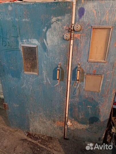 Инкубатор для яиц автоматический бу