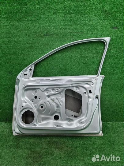 Дверь передняя правая Volkswagen Polo