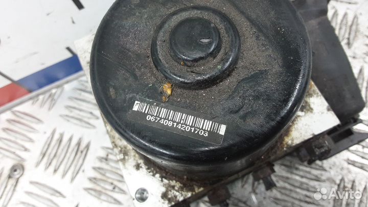 Блок ABS (насос) Volkswagen Golf