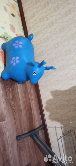 Игрушка прыгун ослик