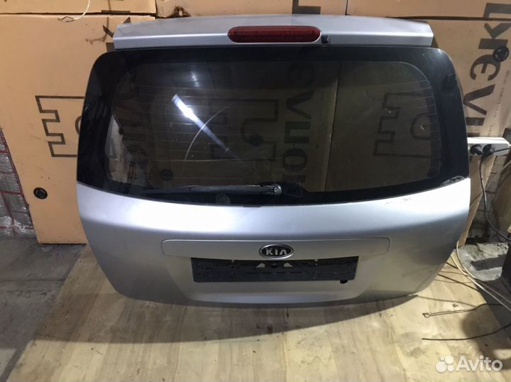 Крышка багажника KIA Cerato 1. хетчбэк