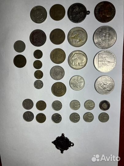 Продам коллекцию монет и медали