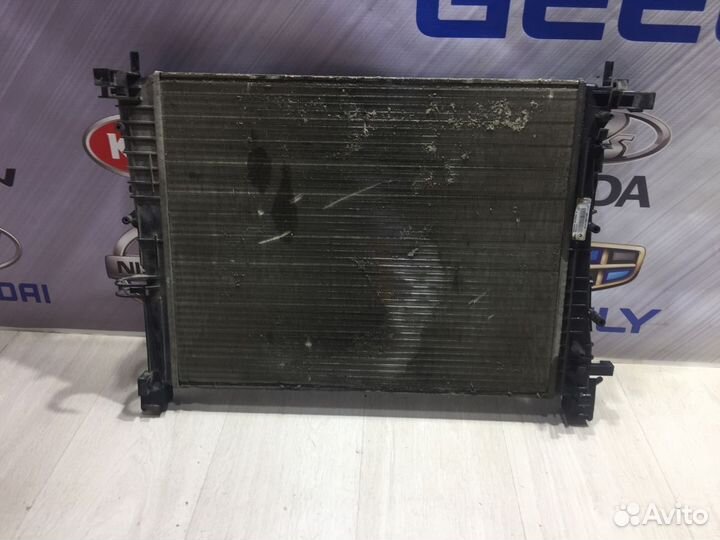 Радиатор охлаждения двигателя основной Renault dus