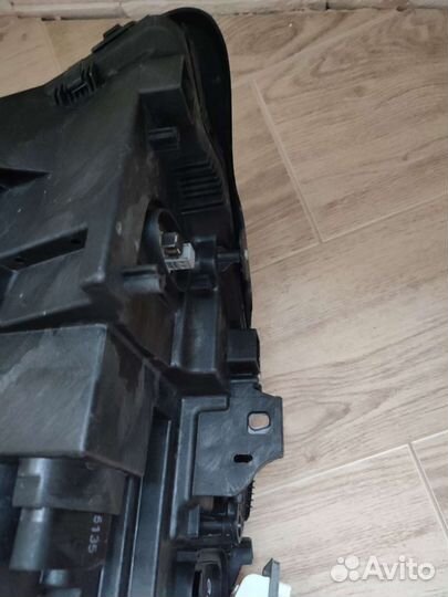 Фара передняя левая на Мерседес GLA 156