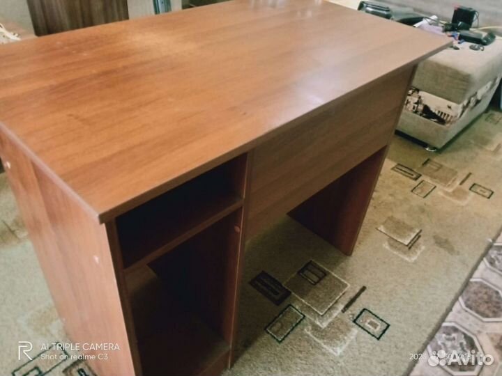Письменный стол для школьника бу