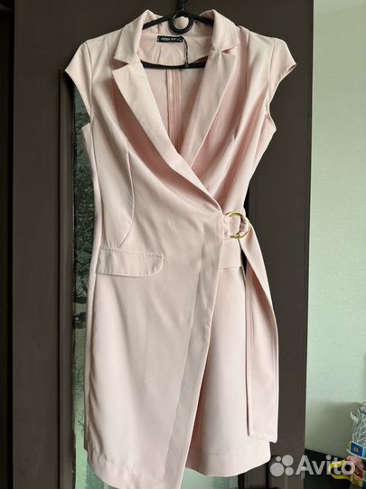 Платье новое 42