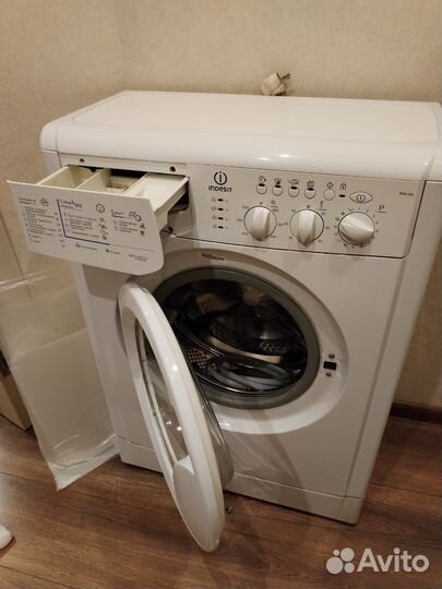 Стиральная машина indesit