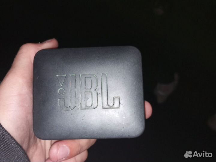 Портативная колонка jbl go2