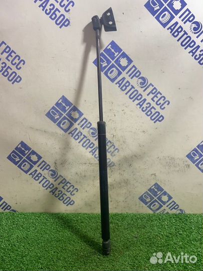 Амортизатор багажника задний левый Skoda Octavia