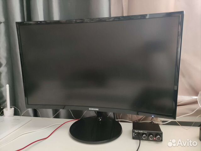 Монитор Samsung c24f390fhi