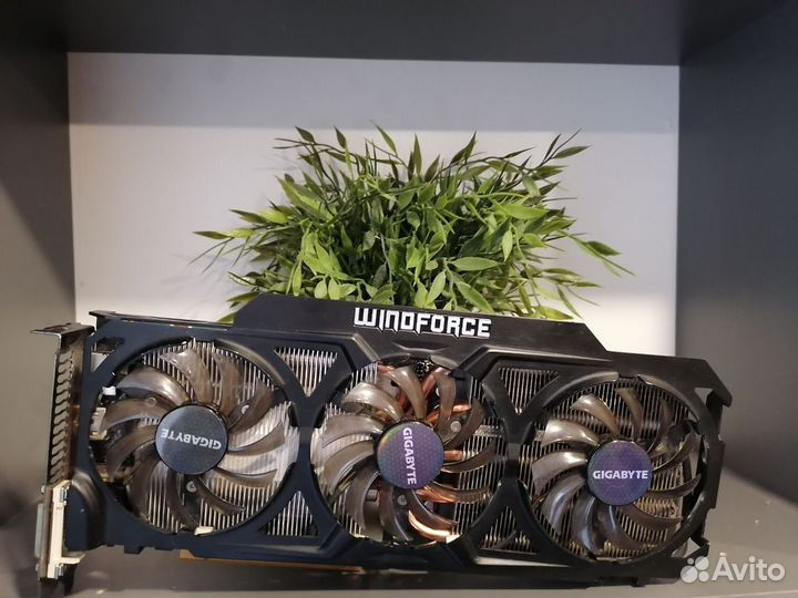 Видеокарта GTX 770 2GB Windforce