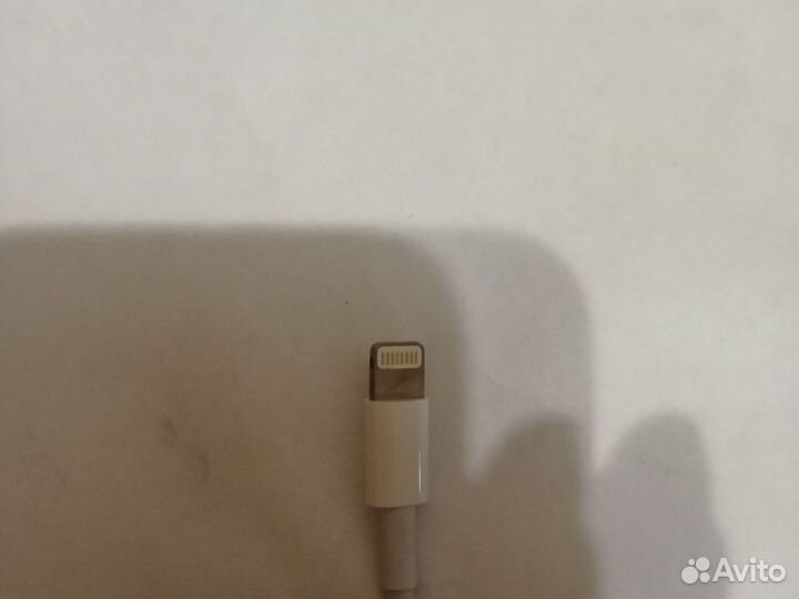 Шнур на iPhone/airpods