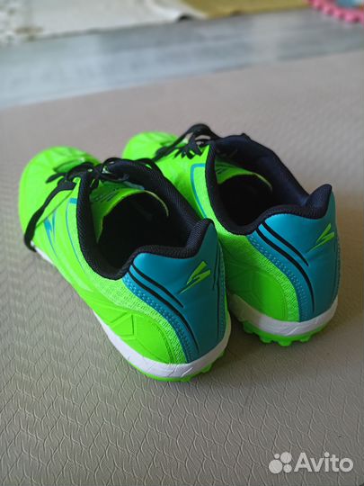 Футбольные бутсы