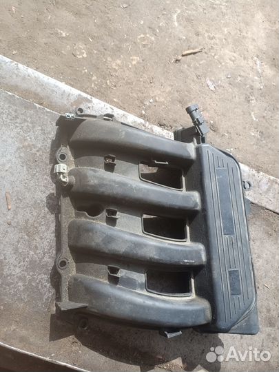 Коллектор впускной Nissan Almera G15 8200022251