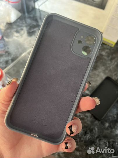 Чехолы на iPhone 11