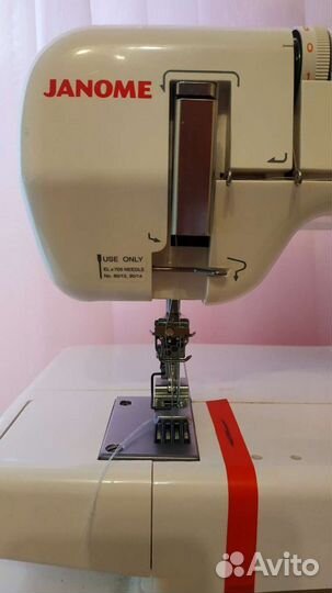 Распошивальная машина Janome cover pro ll