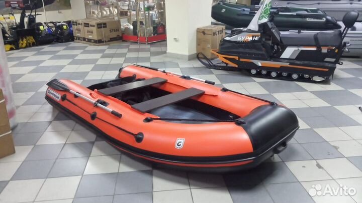 Лодка надувная резиновая весельная