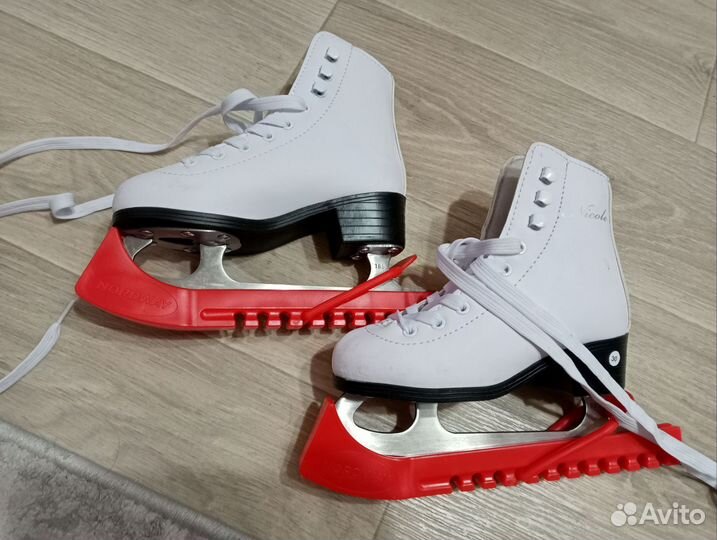 Коньки фигурные детские 30 размер