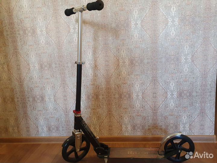 Самокат razor a5 lux