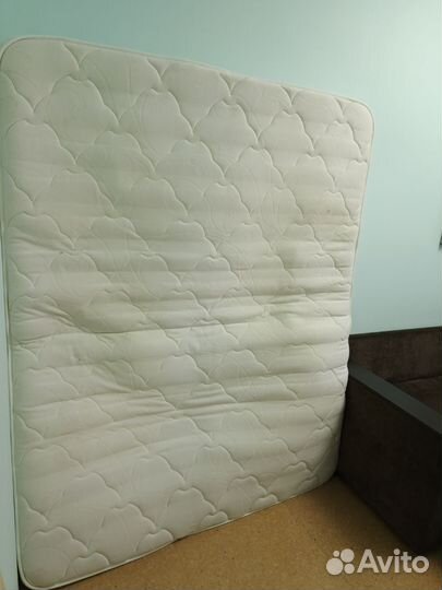 Матрас 160х200 бу