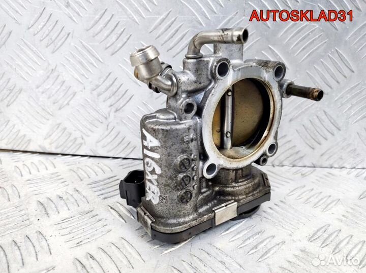 Заслонка дроссельная Opel Astra J A16XER 55561495