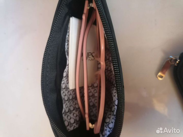 Солнцезащитные очки женские брендовые