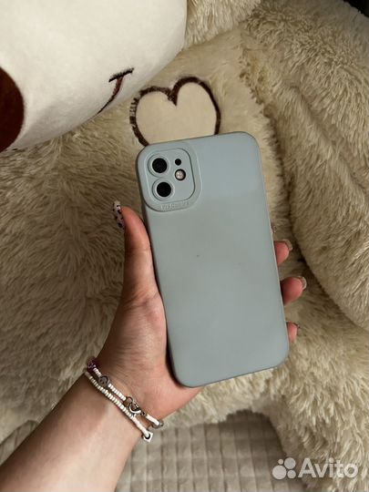 Чехол на iPhone 11