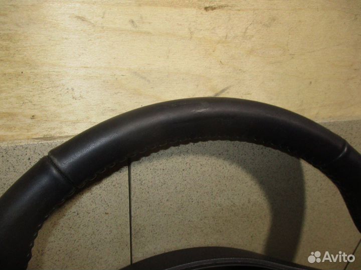 Рулевое колесо Toyota RAV4 (XA40)