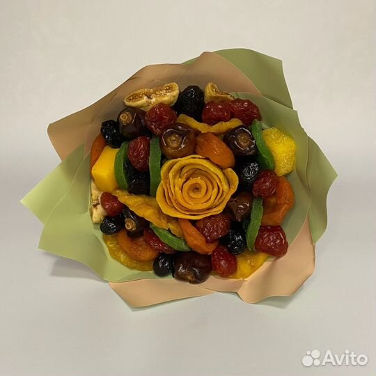 Букет из сухофруктов