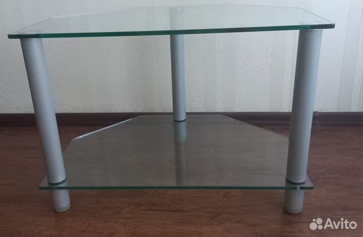 Столик под тв