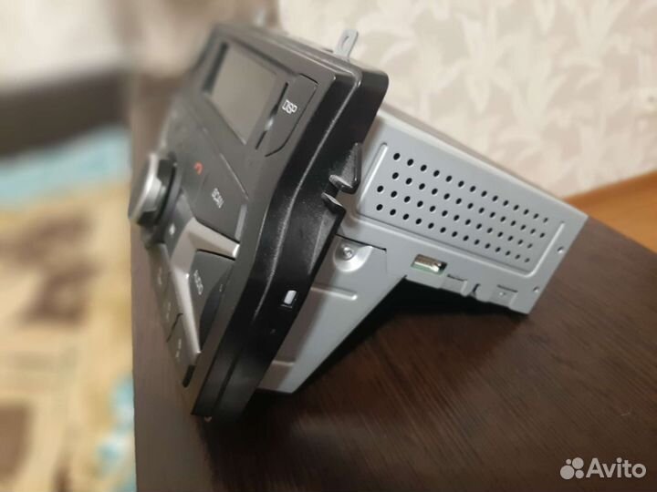 Штатная магнитола LADA vesta