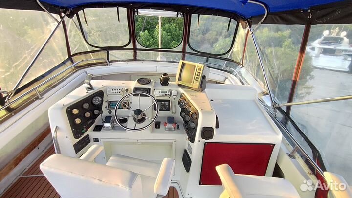 Яхта моторная 12м