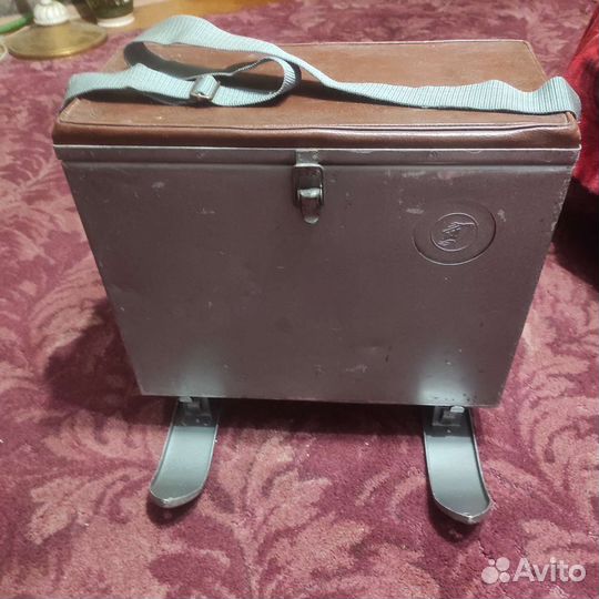 Рыболовный ящик