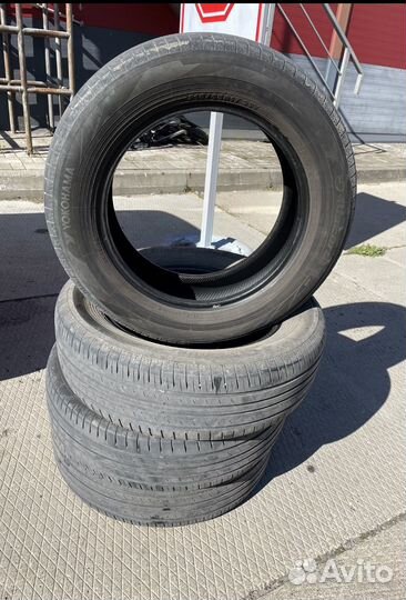 Yokohama BluEarth AE50 215/65 R17