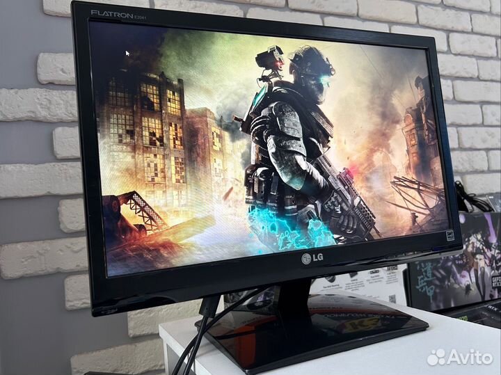 Монитор LG E2041S-BN