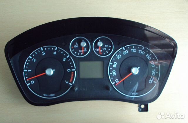 Панель приборов Ford 1695095 в Санкт-Петербурге
