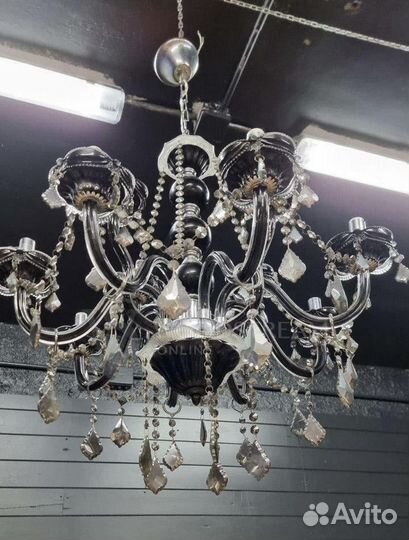 Люстра. 2 штуки. Хрусталь. Винтажная мебель.Европа