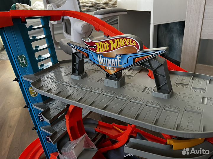 Hot wheels гараж с акулой парковка