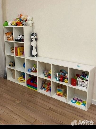 Полки стеллаж для игрушек