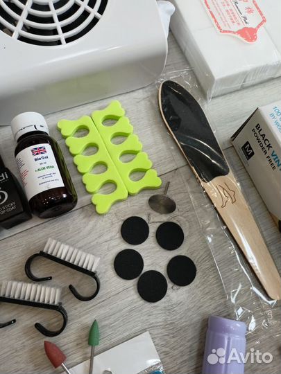 Набор для маникюра с аппаратом и сухожаром