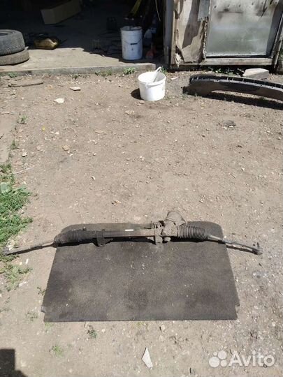 Рулевая рейка Renault Fluence 2010 года