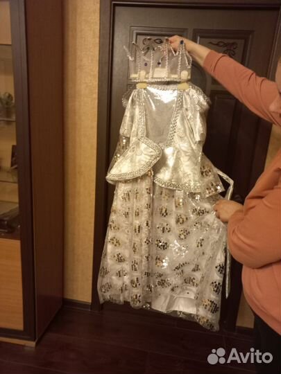 Карнавальный костюм для девочки снежная королева