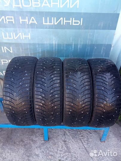 Kumho WinterCraft Ice WI31 215/55 R17 98T