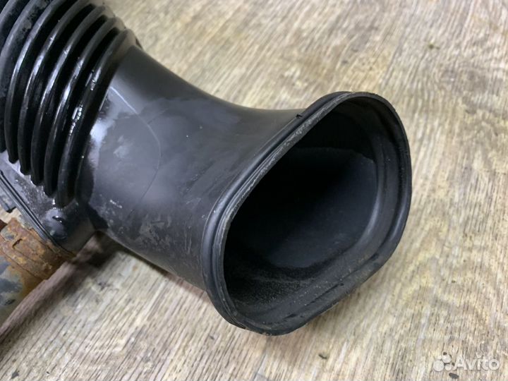 VW Touareg Патрубок воздушного фильтра 3.0 casa