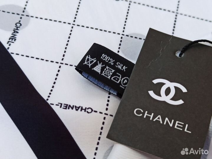 Белый Двусторонний платок Chanel Шелк 4цв