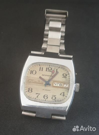 Часы Слава телевизор