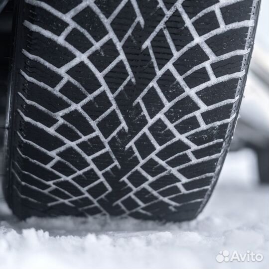 Nokian Tyres Hakkapeliitta R5 225/50 R17 94R