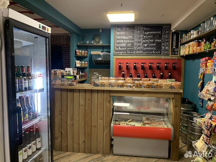 Продавец бармен