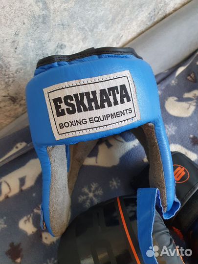 Шлем боксерский, щитки, перчатки