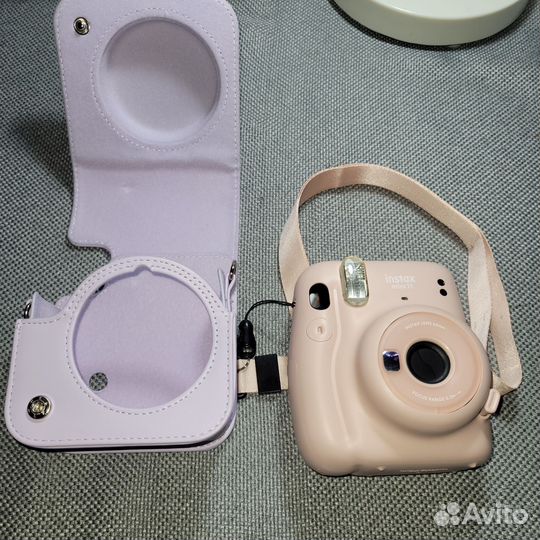 Instax mini 11 с чехлом